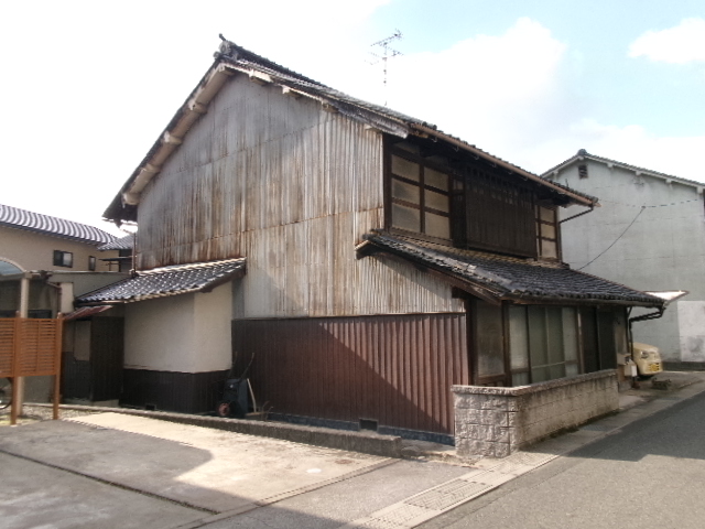 柳津町２丁目土地　１３７０万円